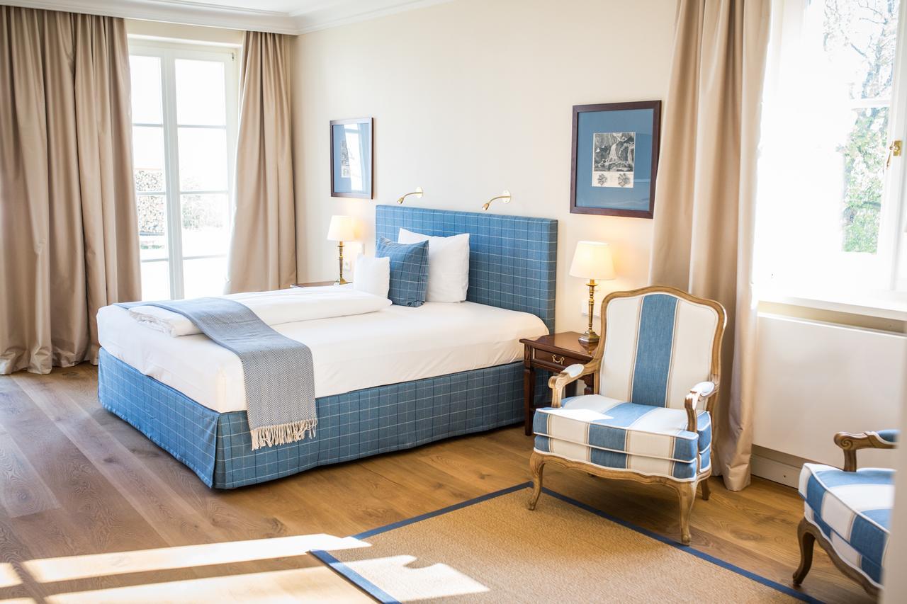 Hotel Schloss Leitheim Экстерьер фото